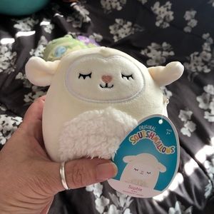 Squishmallow Sophia 5” the Lamb BNWT displayed only great condition white